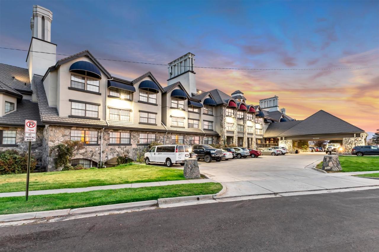 Radisson Hotel Salt Lake City Airport Экстерьер фото