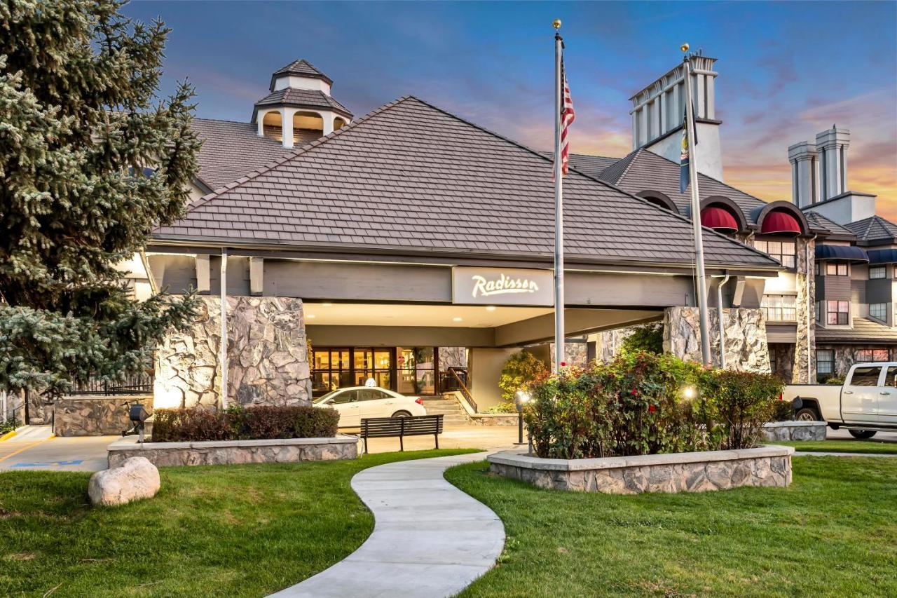 Radisson Hotel Salt Lake City Airport Экстерьер фото