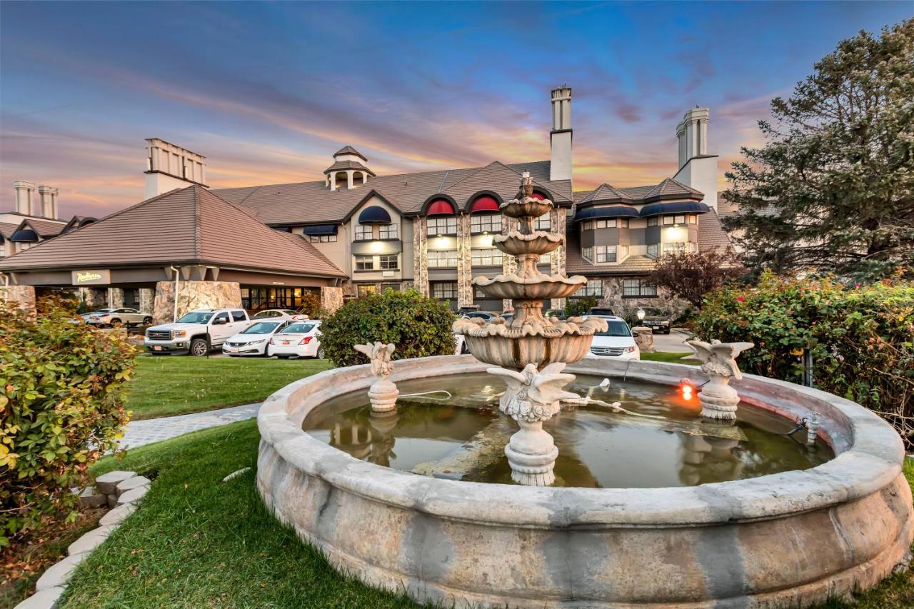 Radisson Hotel Salt Lake City Airport Экстерьер фото