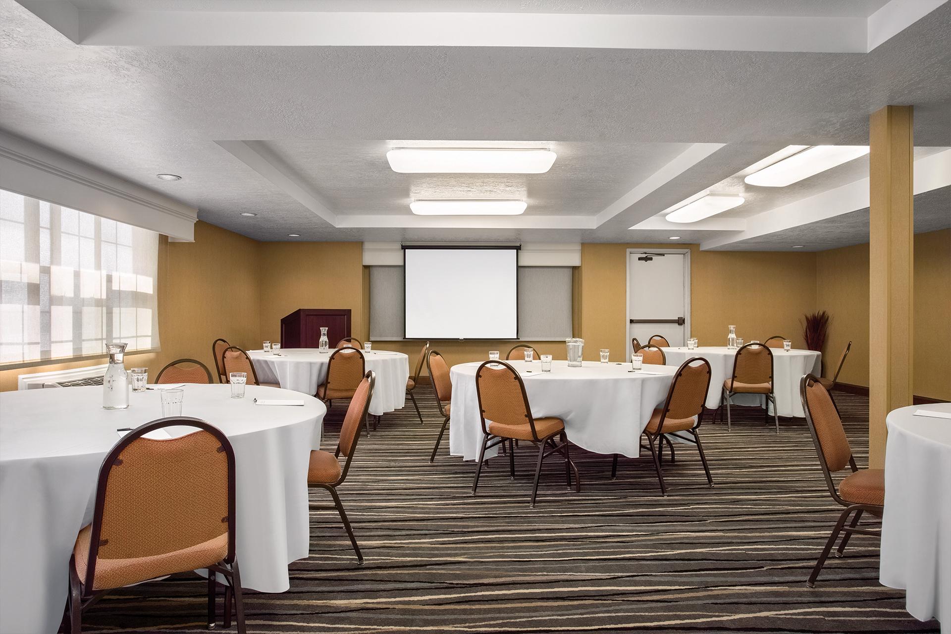 Radisson Hotel Salt Lake City Airport Экстерьер фото