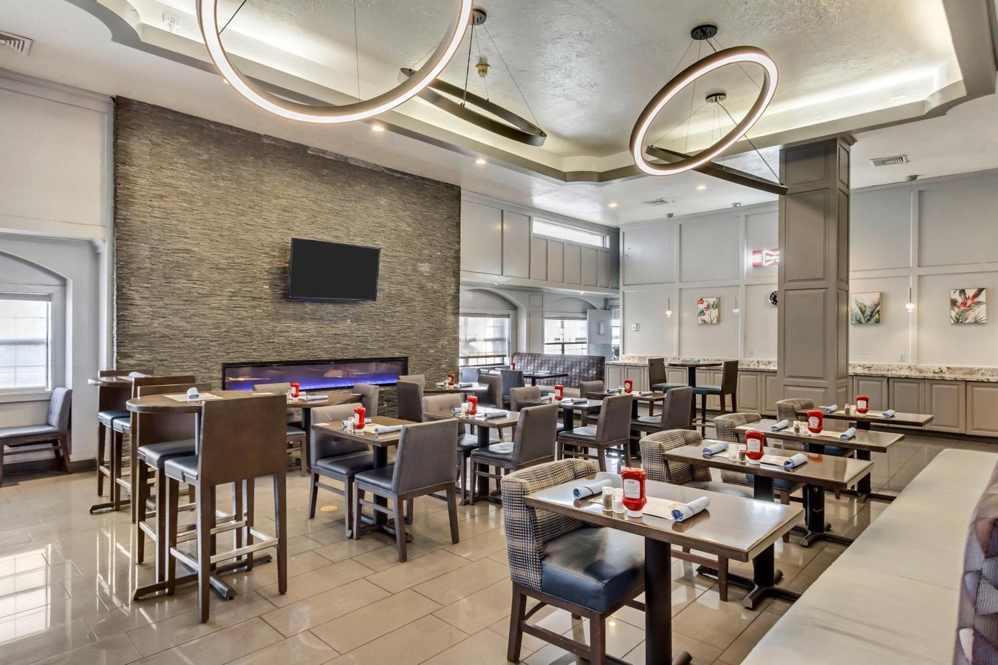 Radisson Hotel Salt Lake City Airport Экстерьер фото