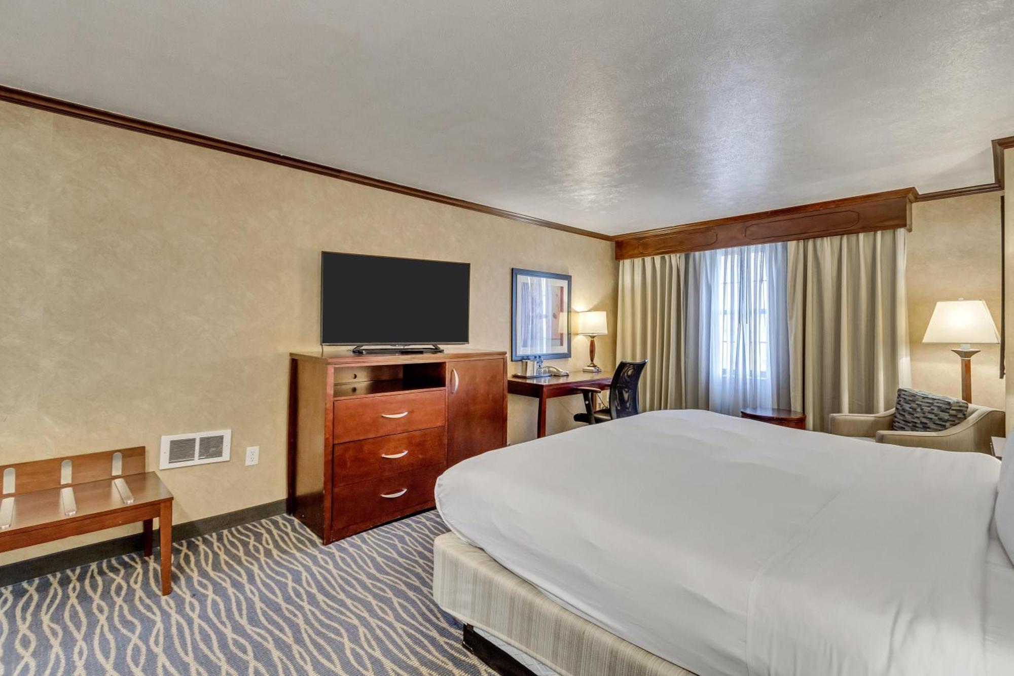 Radisson Hotel Salt Lake City Airport Экстерьер фото