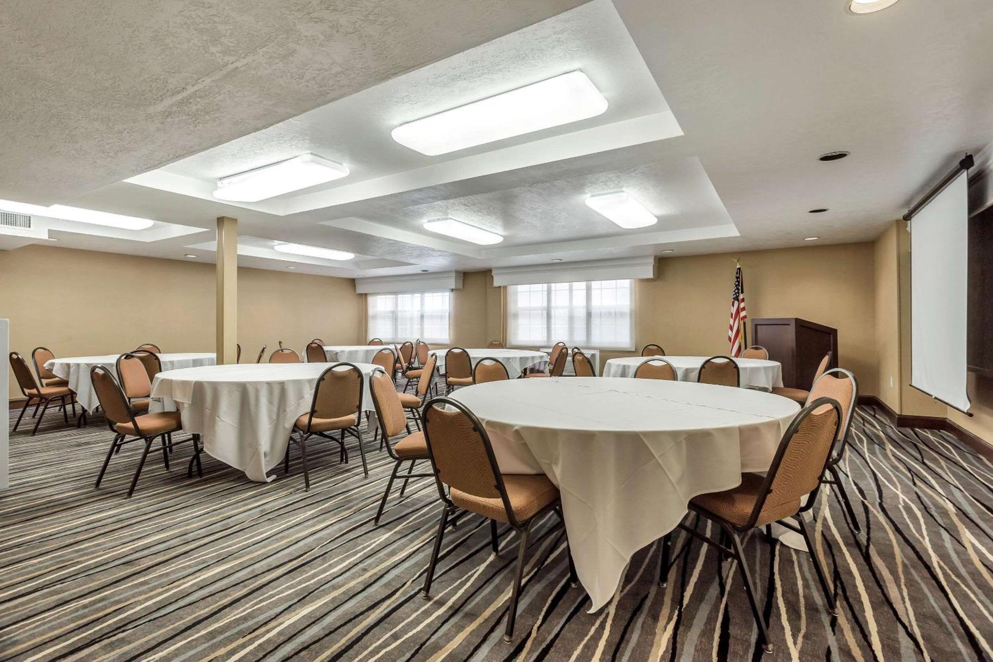Radisson Hotel Salt Lake City Airport Экстерьер фото